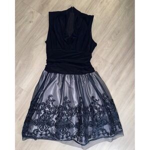 SLNY Women Navy Blue Silver Embroidered Mesh Ruched Cocktail Dress Size 16